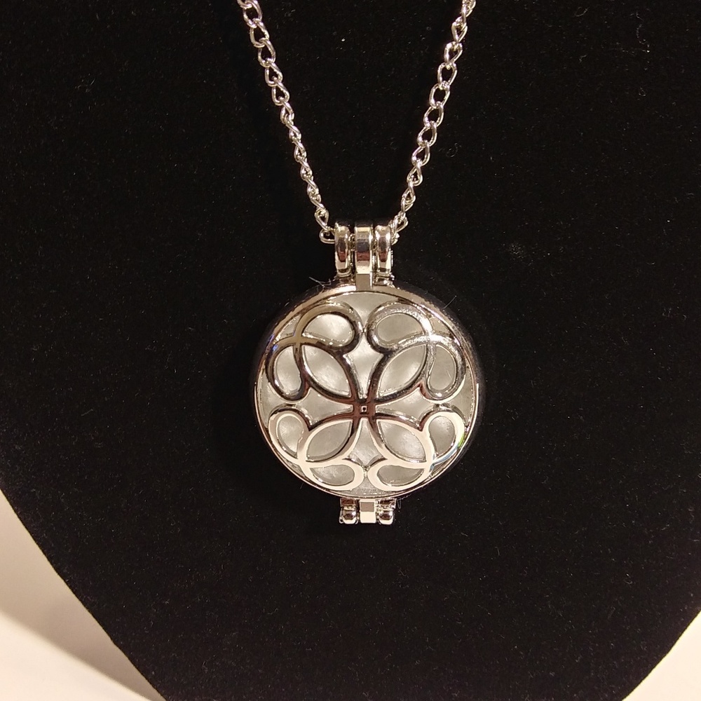 Aromatherapy Essential Oil Necklace